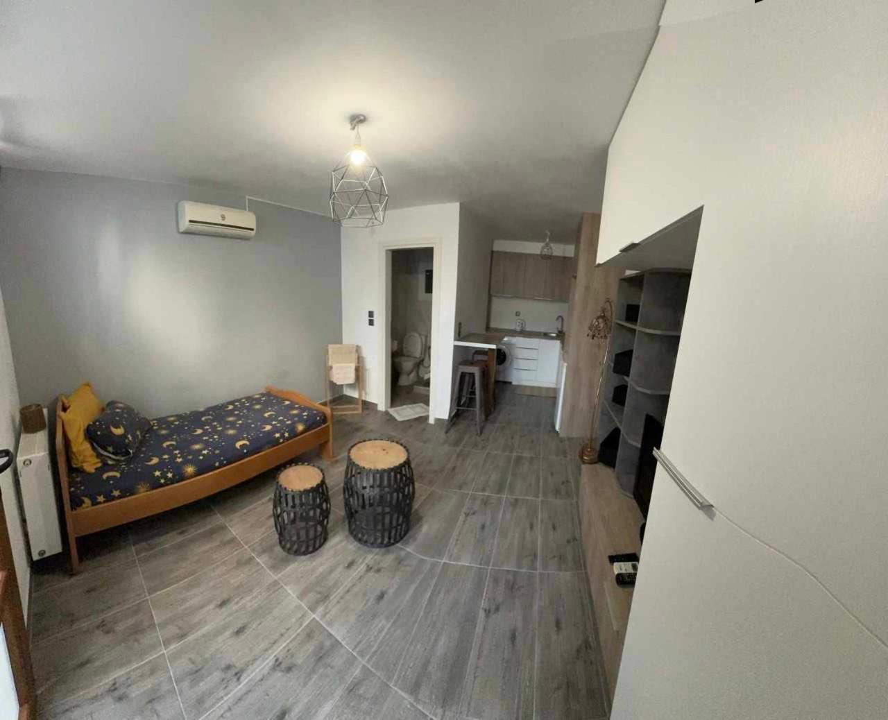 Maria Ireon Studio 3 Basement Apartment Samos Town Bagian luar foto